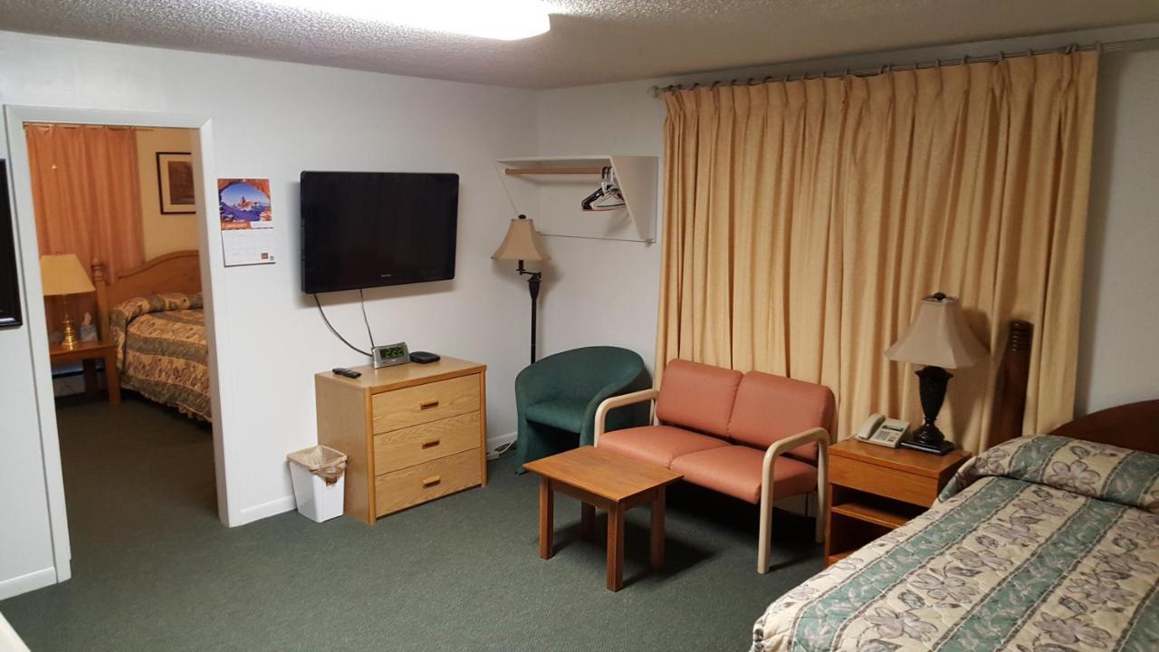 Borealis Inn Fairbanks Exterior photo